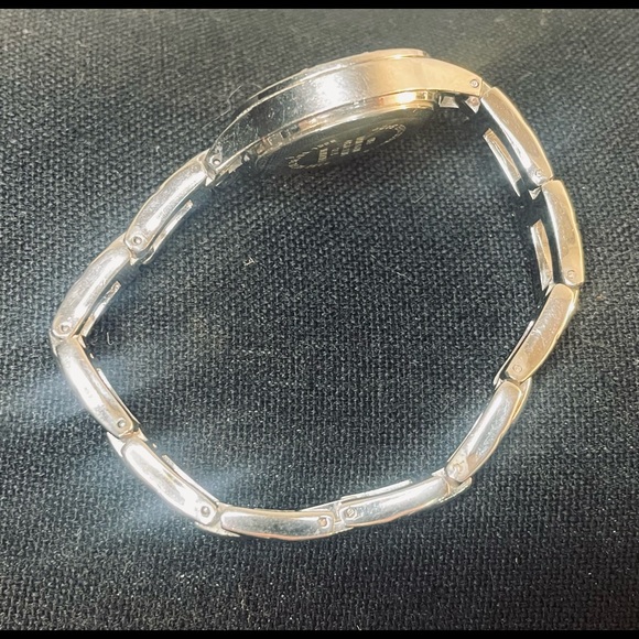 Ladies Japan Movement FMD Diamond Quartz Watch - Picture 8 of 8